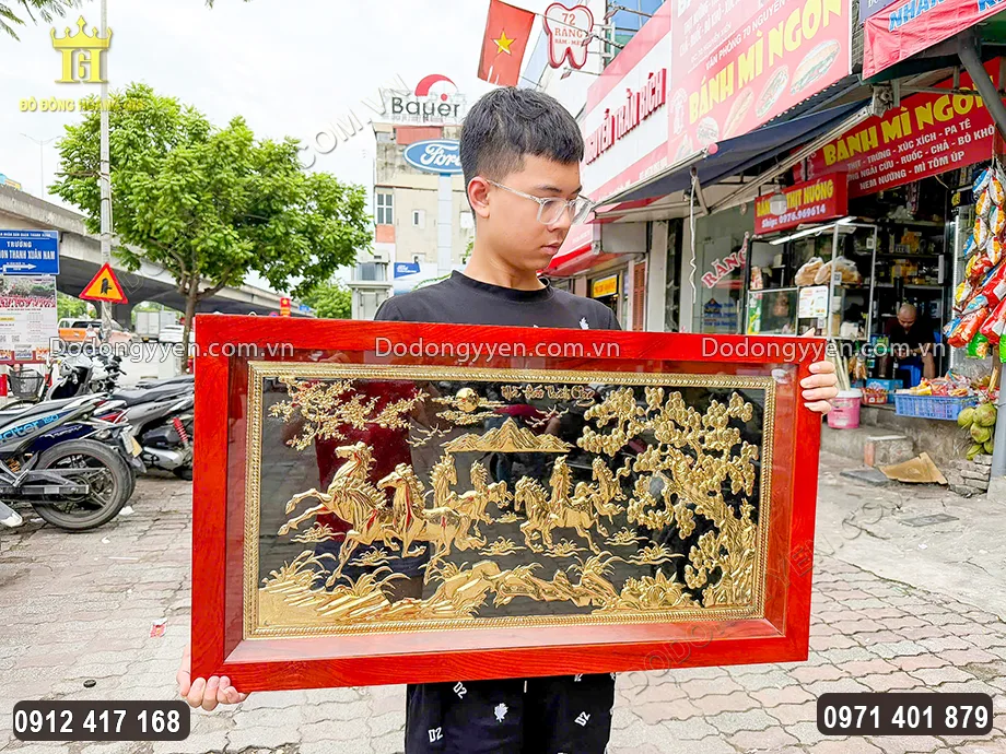 Bề mặt lắp k&iacute;nh chắn bụi d&agrave;y dặn, chắc chắn